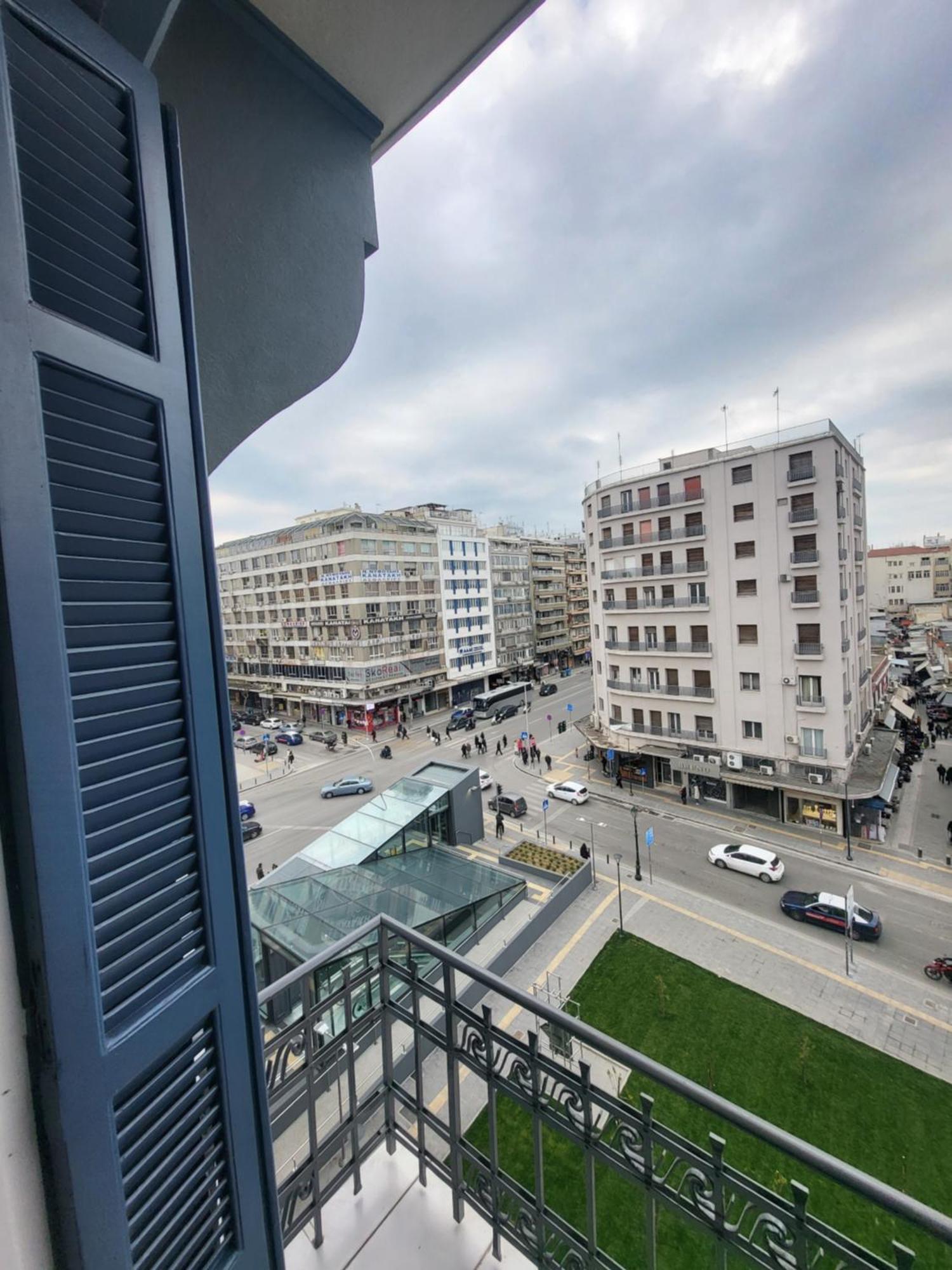 # Alegra Apartment , 10Mtrs From Venizelou Metro Station Szaloniki Kültér fotó